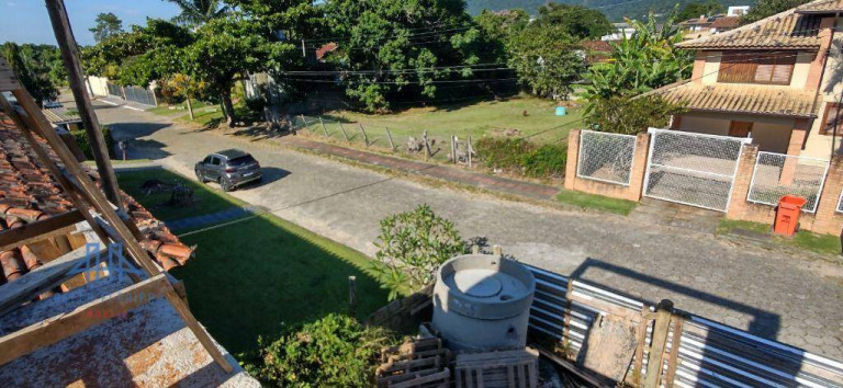 Imagem Casa com 3 Quartos à Venda, 179 m² em Lagoa Da Conceição - Florianópolis Imagem Casa com 3 Quartos à Venda, 179 m² em Lagoa Da Conceição - Florianópolis