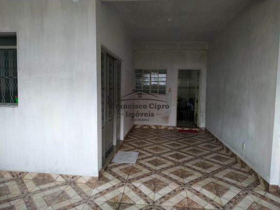 Sobrado com 4 Quartos à Venda, 325 m² em Parque São Francisco - Guaratinguetá