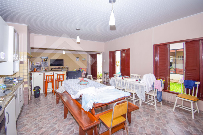 Imagem Casa com 5 Quartos à Venda, 190 m² em Centro - Balneário Rincão Imagem Casa com 5 Quartos à Venda, 190 m² em Centro - Balneário Rincão