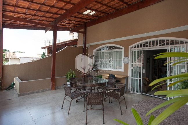 Casa com 3 Quartos à Venda, 191 m² em Lauzane Paulista - São Paulo