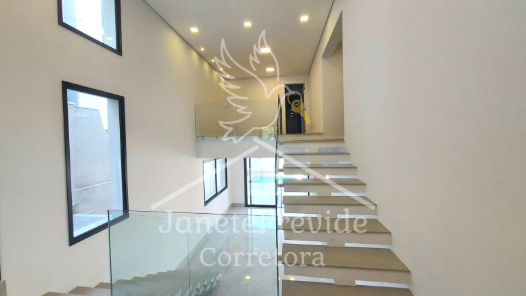 Imagem Casa de Condomínio com 3 Quartos à Venda, em Alphaville - Santana De Parnaíba Imagem Casa de Condomínio com 3 Quartos à Venda, em Alphaville - Santana De Parnaíba