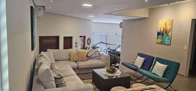 Imagem Casa com 3 Quartos à Venda, 358 m² em Granja Viana - Carapicuíba Imagem Casa com 3 Quartos à Venda, 358 m² em Granja Viana - Carapicuíba