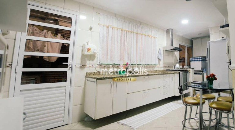 Imagem Sobrado com 4 Quartos à Venda, 199 m² em Santa Maria - São Caetano Do Sul Imagem Sobrado com 4 Quartos à Venda, 199 m² em Santa Maria - São Caetano Do Sul