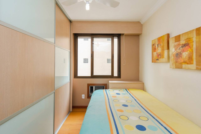 Imagem Apartamento com 3 Quartos à Venda, 94 m² em Petrópolis - Porto Alegre Imagem Apartamento com 3 Quartos à Venda, 94 m² em Petrópolis - Porto Alegre