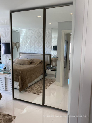 Imagem Apartamento com 2 Quartos à Venda, 223 m² em Agronômica - Florianópolis Imagem Apartamento com 2 Quartos à Venda, 223 m² em Agronômica - Florianópolis
