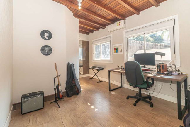 Imagem Cobertura com 3 Quartos à Venda, 170 m² em Auxiliadora - Porto Alegre Imagem Cobertura com 3 Quartos à Venda, 170 m² em Auxiliadora - Porto Alegre