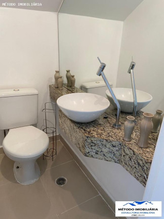 Imagem Casa com 3 Quartos à Venda, 114 m² em Vila Curuça - Santo André Imagem Casa com 3 Quartos à Venda, 114 m² em Vila Curuça - Santo André