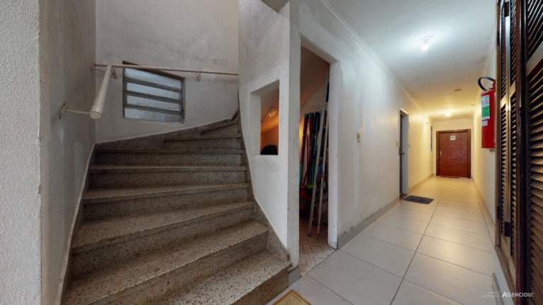 Imagem Imóvel com 1 Quarto à Venda, 45 m² em Petrópolis - Porto Alegre Imagem Imóvel com 1 Quarto à Venda, 45 m² em Petrópolis - Porto Alegre