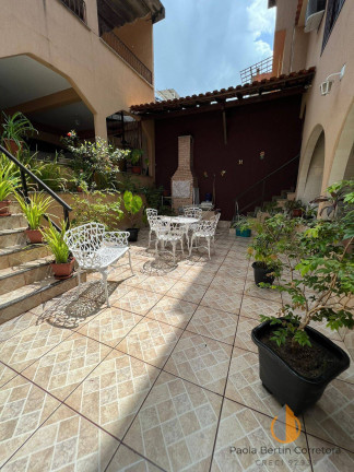 Imagem Casa com 3 Quartos à Venda, 278 m² em Nova Cidade - São Gonçalo Imagem Casa com 3 Quartos à Venda, 278 m² em Nova Cidade - São Gonçalo