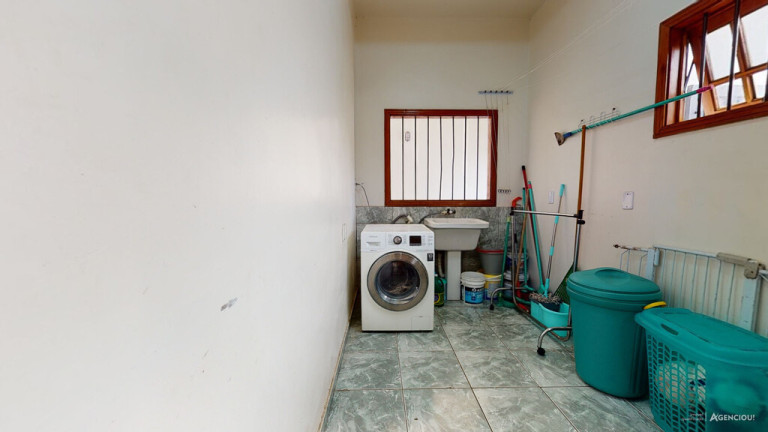 Imagem Casa com 3 Quartos à Venda, 300 m² em Parque Dos Maias - Porto Alegre Imagem Casa com 3 Quartos à Venda, 300 m² em Parque Dos Maias - Porto Alegre