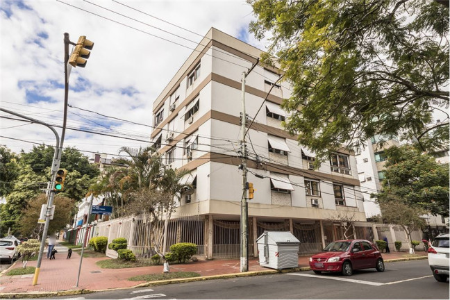 Imóvel com 4 Quartos à Venda,  em Menino Deus - Porto Alegre