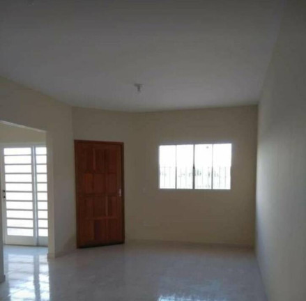 Imagem Casa com 2 Quartos à Venda, 80 m² em Parque Lago Azul - Pindamonhangaba Imagem Casa com 2 Quartos à Venda, 80 m² em Parque Lago Azul - Pindamonhangaba