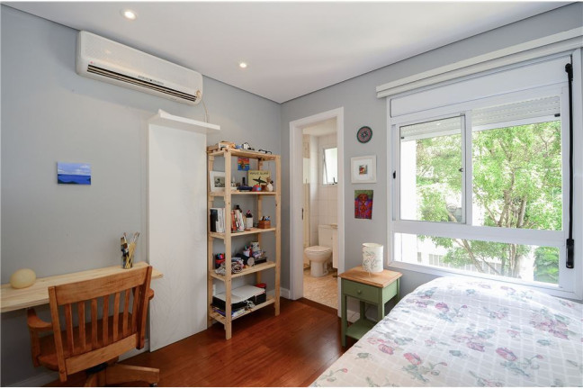 Imagem Imóvel com 3 Quartos à Venda, em Morumbi - São Paulo Imagem Imóvel com 3 Quartos à Venda, em Morumbi - São Paulo