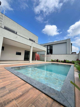Imagem Sobrado com 4 Quartos à Venda, 265 m² em Santa Regina - Camboriú Imagem Sobrado com 4 Quartos à Venda, 265 m² em Santa Regina - Camboriú