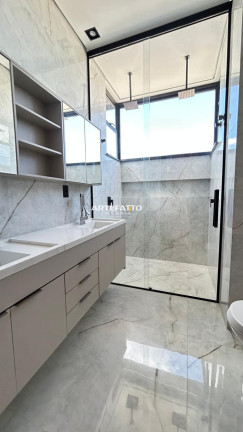 Imagem Casa com 3 Quartos à Venda, 297 m² Imagem Casa com 3 Quartos à Venda, 297 m²