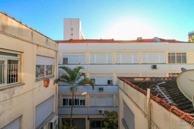 Imagem Imóvel com 3 Quartos à Venda, 77 m² em Menino Deus - Porto Alegre Imagem Imóvel com 3 Quartos à Venda, 77 m² em Menino Deus - Porto Alegre