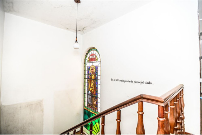 Imagem Casa com 6 Quartos à Venda,  em Passo Da Areia - Porto Alegre