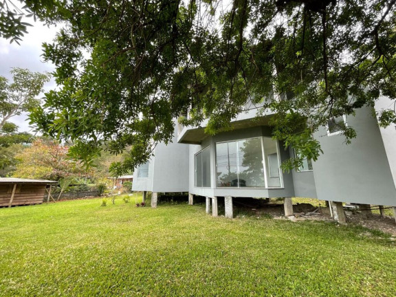 Imagem Casa com 5 Quartos à Venda, 243 m² em Ribeirão Da Ilha - Florianópolis Imagem Casa com 5 Quartos à Venda, 243 m² em Ribeirão Da Ilha - Florianópolis