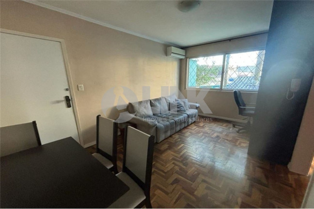 Imagem Apartamento com 1 Quarto à Venda, 47 m² em Azenha - Porto Alegre Imagem Apartamento com 1 Quarto à Venda, 47 m² em Azenha - Porto Alegre