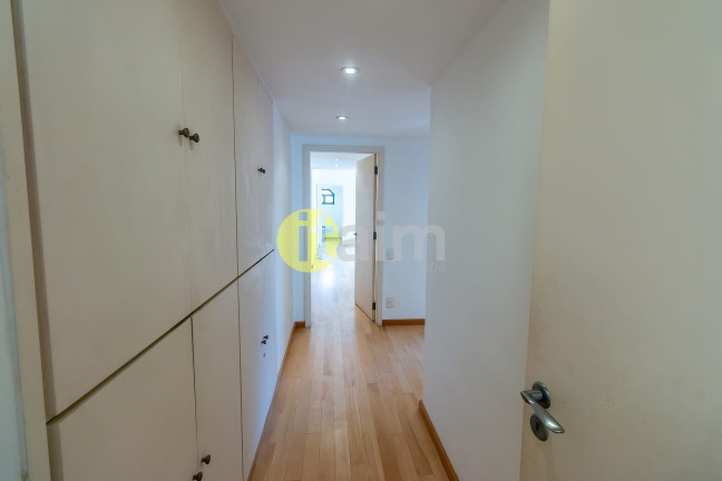 Imagem Apartamento com 3 Quartos para Alugar, 240 m² em Itaim Bibi - São Paulo