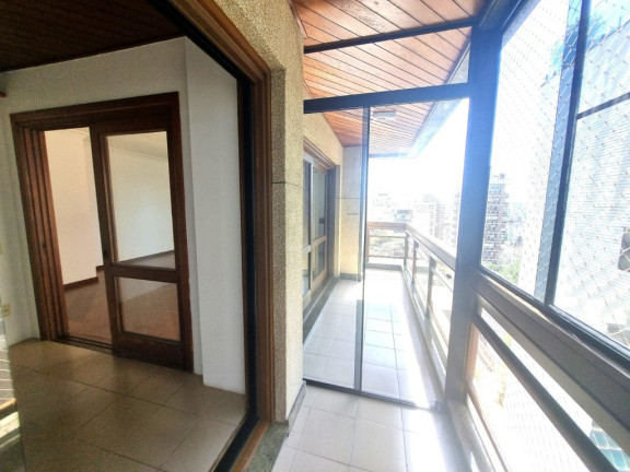 Imagem Apartamento com 3 Quartos à Venda, 175 m² em Auxiliadora - Porto Alegre Imagem Apartamento com 3 Quartos à Venda, 175 m² em Auxiliadora - Porto Alegre