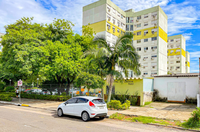 Imagem Imóvel com 2 Quartos à Venda, em Cristal - Porto Alegre Imagem Imóvel com 2 Quartos à Venda, em Cristal - Porto Alegre