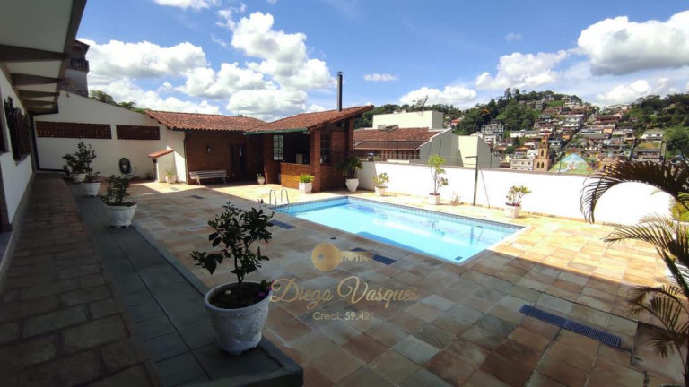 Imagem Casa com 6 Quartos à Venda, 700 m² em Tijuca - Teresópolis Imagem Casa com 6 Quartos à Venda, 700 m² em Tijuca - Teresópolis