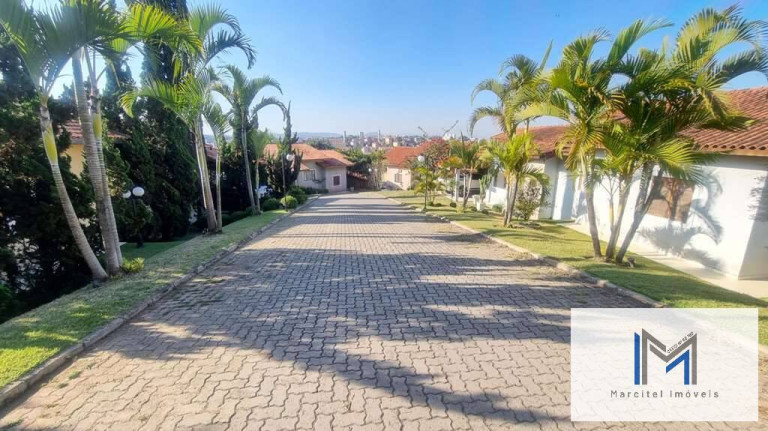 Imagem Casa de Condomínio com 3 Quartos à Venda, 453 m² em Jardim Ana Estela - Carapicuíba