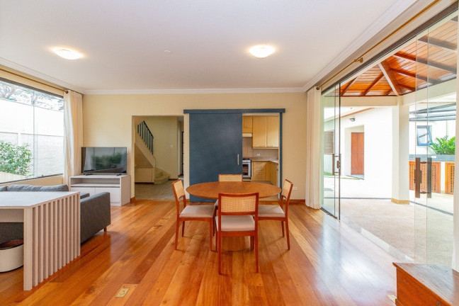 Imagem Casa com 3 Quartos à Venda, 220 m² em Moema - São Paulo Imagem Casa com 3 Quartos à Venda, 220 m² em Moema - São Paulo