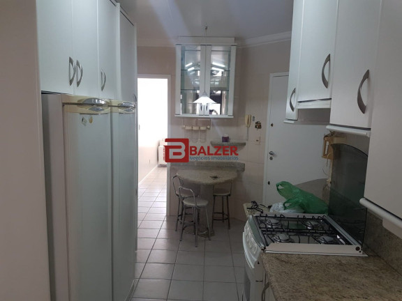 Imagem Apartamento com 3 Quartos à Venda, 150 m² em Centro - Florianópolis Imagem Apartamento com 3 Quartos à Venda, 150 m² em Centro - Florianópolis