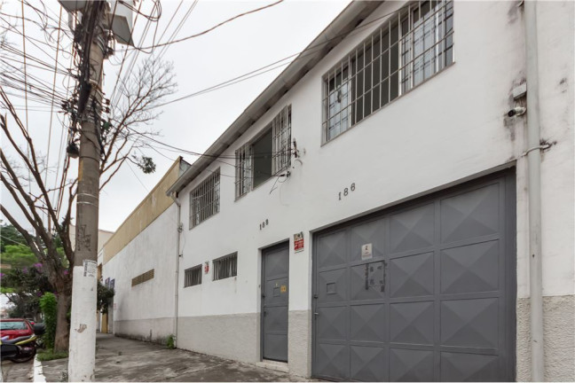 Imagem Casa com 4 Quartos à Venda, em Cambuci - São Paulo Imagem Casa com 4 Quartos à Venda, em Cambuci - São Paulo