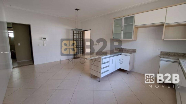 Imagem Casa com 3 Quartos à Venda, 260 m² em Parque Jardim Europa - Bauru Imagem Casa com 3 Quartos à Venda, 260 m² em Parque Jardim Europa - Bauru