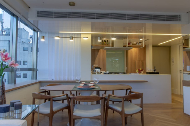 Imagem Apartamento com 3 Quartos à Venda, 134 m² em Moinhos De Vento - Porto Alegre