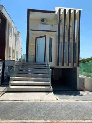Casa com 4 Quartos à Venda, 250 m² em Aruã - Mogi Das Cruzes