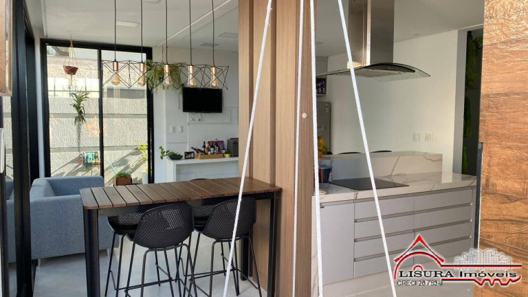 Imagem Casa de Condomínio com 3 Quartos à Venda, 270 m² em Condomínio Residencial Fogaça - Jacareí Imagem Casa de Condomínio com 3 Quartos à Venda, 270 m² em Condomínio Residencial Fogaça - Jacareí