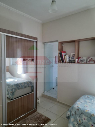 Imagem Casa com 2 Quartos à Venda, 74 m² em Vila Sao Geraldo - Taubaté Imagem Casa com 2 Quartos à Venda, 74 m² em Vila Sao Geraldo - Taubaté