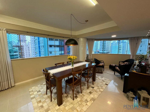 Imagem Apartamento com 3 Quartos à Venda, 119 m² em Centro - Balneário Camboriú