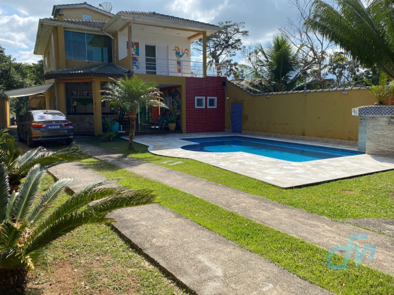 Sobrado com 5 Quartos à Venda, 375 m² em Boraceia - Bertioga