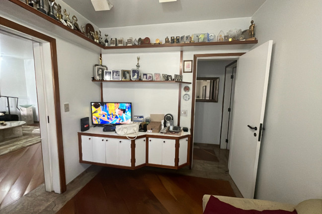 Imagem Apartamento com 3 Quartos à Venda, 194 m² em Moema - São Paulo