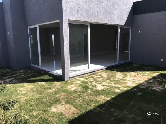 Imagem Casa de Condomínio com 4 Quartos à Venda, 200 m² em Dubai - Capão Da Canoa Imagem Casa de Condomínio com 4 Quartos à Venda, 200 m² em Dubai - Capão Da Canoa