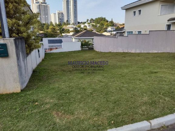 Imagem Terreno à Venda, 500 m² em Alphaville Residencial Plus - Barueri Imagem Terreno à Venda, 500 m² em Alphaville Residencial Plus - Barueri