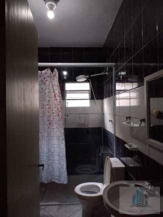 Imagem Sobrado com 5 Quartos à Venda, 210 m² Imagem Sobrado com 5 Quartos à Venda, 210 m²
