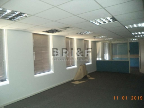 Imóvel Comercial à Venda, 208 m² em Cidade Monções - São Paulo