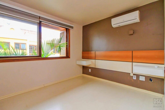Imagem Casa de Condomínio com 3 Quartos à Venda, 138 m² em Ipanema - Porto Alegre Imagem Casa de Condomínio com 3 Quartos à Venda, 138 m² em Ipanema - Porto Alegre
