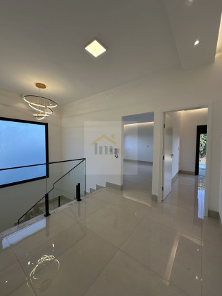 Imagem Casa com 4 Quartos à Venda, 290 m² em Setor Garavelo - Goiânia Imagem Casa com 4 Quartos à Venda, 290 m² em Setor Garavelo - Goiânia