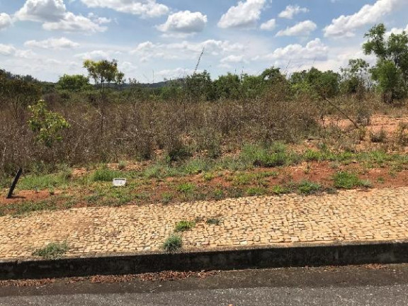 Terreno à Venda, 1.000 m² em Centro - Jaboticatubas