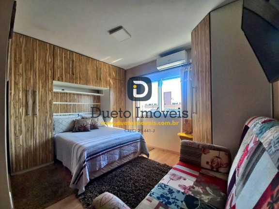 Imagem Apartamento com 2 Quartos à Venda, 79 m² em Centro - Santa Maria