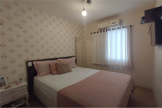 Imagem Casa com 4 Quartos à Venda, em Sítio Da Figueira - São Paulo Imagem Casa com 4 Quartos à Venda, em Sítio Da Figueira - São Paulo
