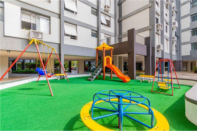 Imagem Imóvel com 2 Quartos à Venda, em Boa Vista - Porto Alegre Imagem Imóvel com 2 Quartos à Venda, em Boa Vista - Porto Alegre