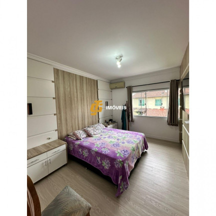 Imagem Sobrado com 3 Quartos à Venda, em Centro - Camboriú Imagem Sobrado com 3 Quartos à Venda, em Centro - Camboriú